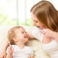 saude-bucal-do-bebe-scaled